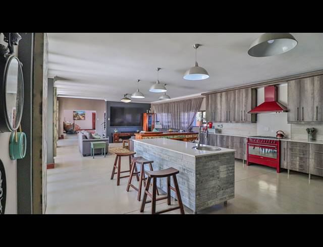 5 BEDROOM HOUSE FOR SALE IN RAND COLLIERIES